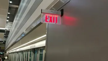 Iluminación y señalización de emergencia para estaciones de tren y metro