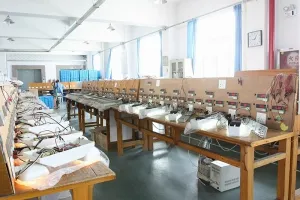 Inspección de calidad de la luz de emergencia