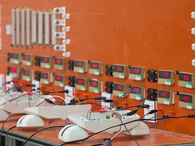 Prueba de envejecimiento de productos terminados en la línea de ensamblaje