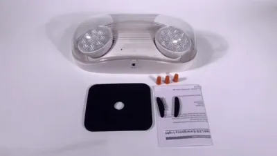 Instalación de luz de emergencia LED para ubicaciones húmedas, JLEU5WP