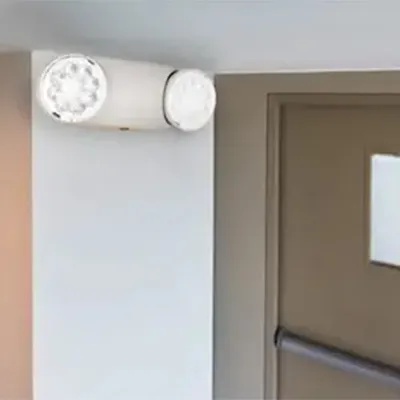 Señal de salida de emergencia LED, con panel ABS/acrílico de borde iluminado (5 LED verdes), LE2912