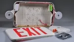 Señal de salida de emergencia LED compacta combinada con luz de emergencia (letras verdes/rojas), JLECE2GW/JLECE2RW